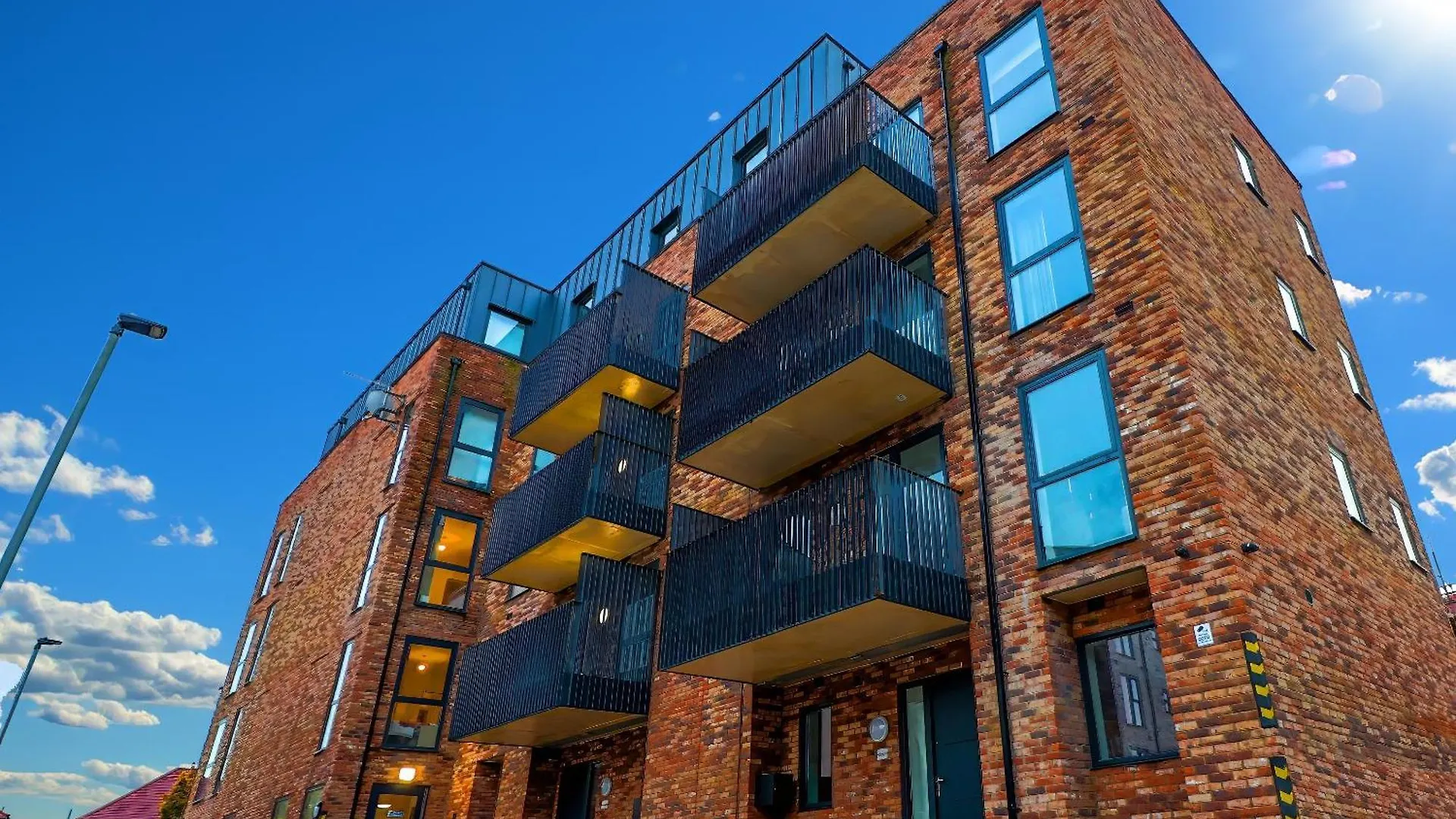 Meadow Lodge Apartments 하운슬로우