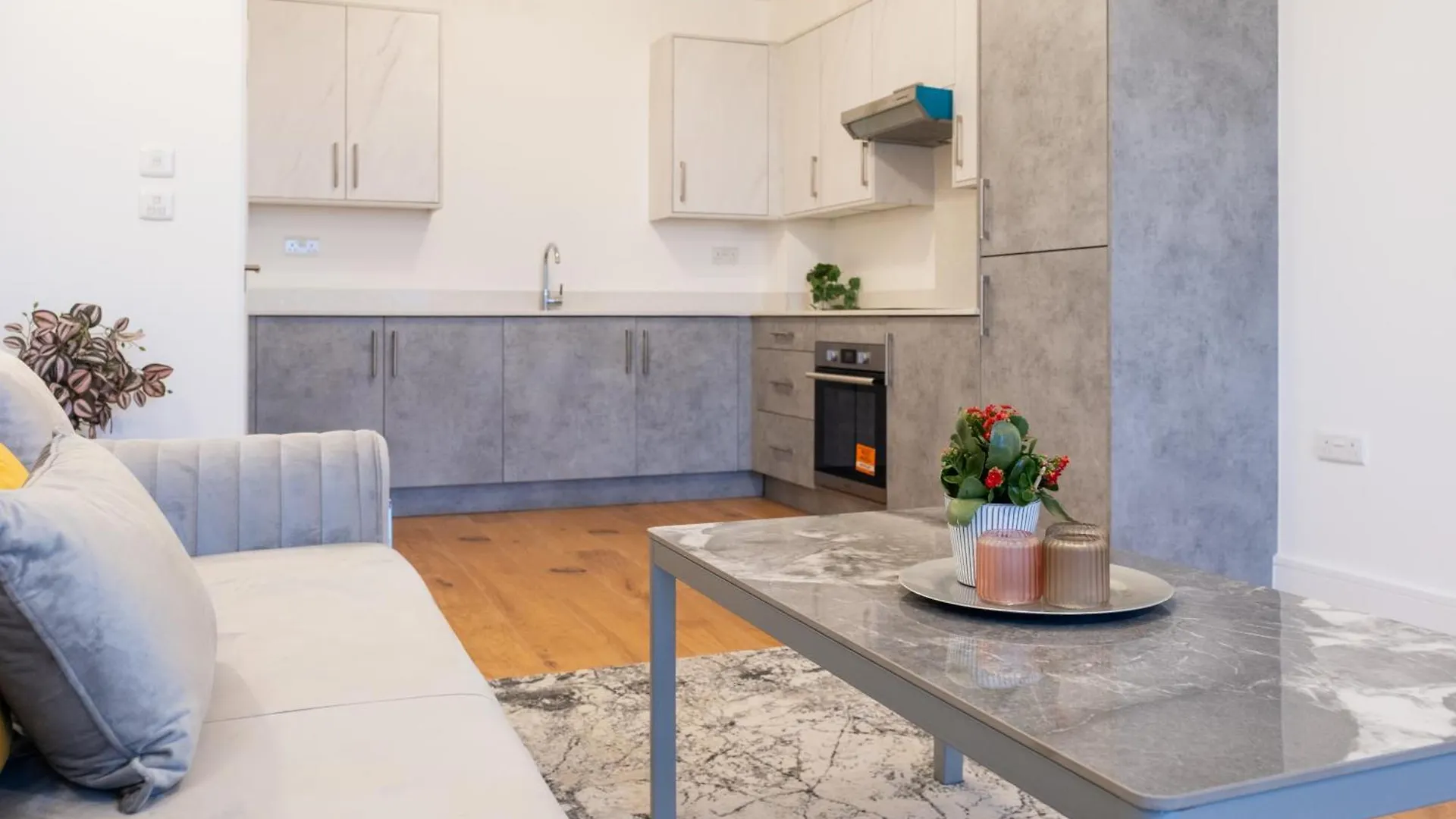 Meadow Lodge Apartments Hounslow